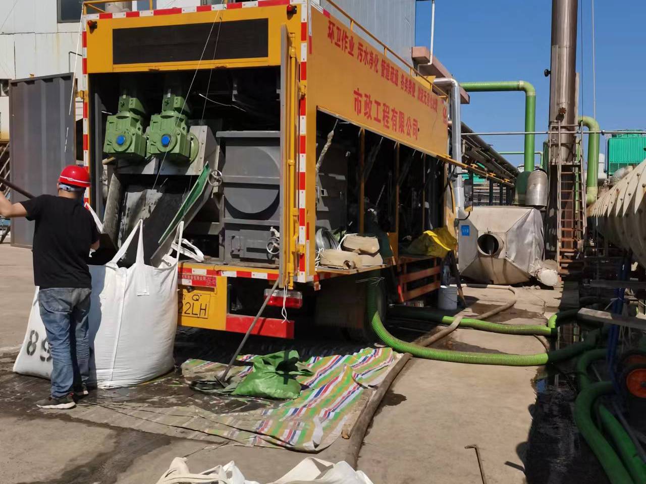 澧县淤泥压干处理